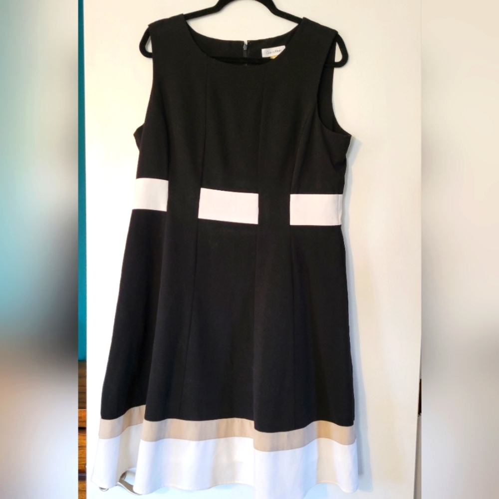 Calvin Klein Black Sleeveless Sheath dress White And Tan Size 14